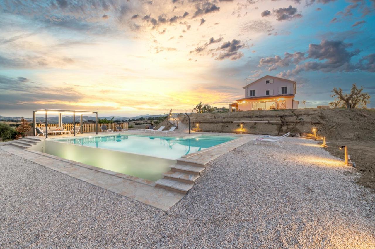 Apartamento Casal Del Sole - La Ginestra Montefelcino Exterior foto